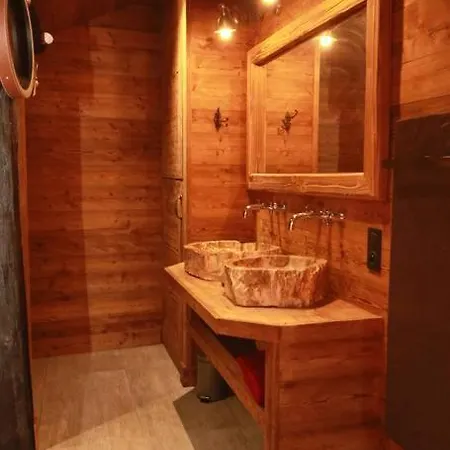 La Ferme Aux Biches * La Plagne